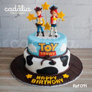 Torta personalizada Toy Story Cadalia, con Woody y Jessie en mazapán