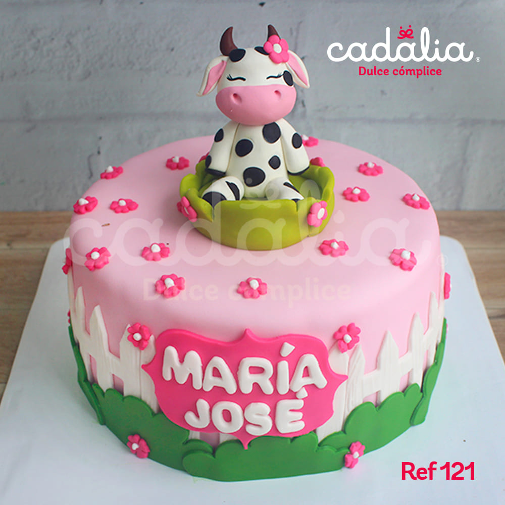 Torta personalizada Cadalia, con vaca y flores rosadas